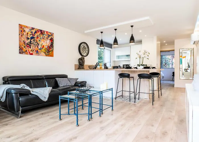 2 Pieces Terrasse A 8min A Pied Du Centre Parking - 2 Pieces Terrasse A 8min A Pied Du Centre Parking Mae-2553 Lejlighed