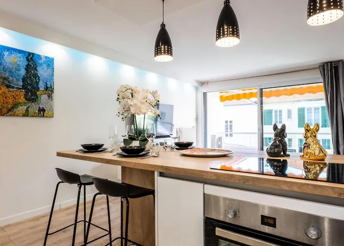 2 Pieces Terrasse A 8min A Pied Du Centre Parking - 2 Pieces Terrasse A 8min A Pied Du Centre Parking Mae-2553 Cannes