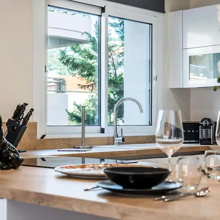 2 Pieces Terrasse A 8min A Pied Du Centre Parking - 2 Pieces Terrasse A 8min A Pied Du Centre Parking Mae-2553 Cannes